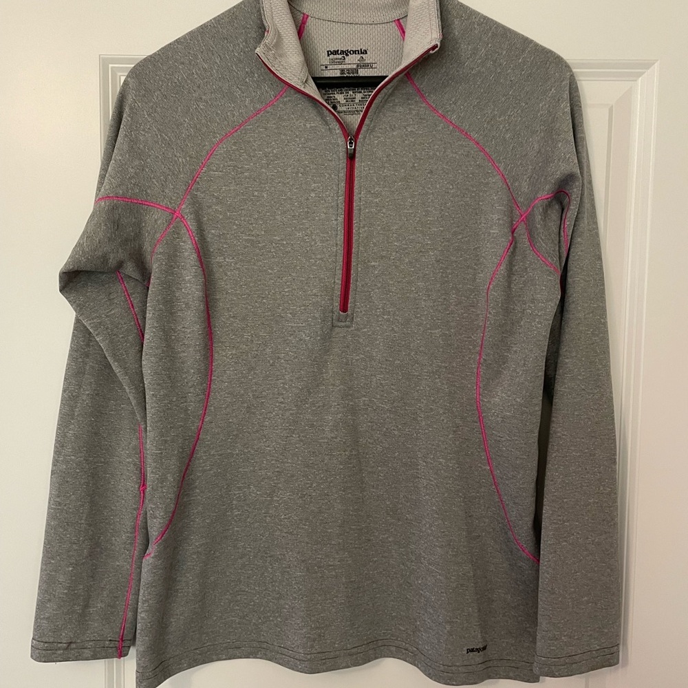 Patagonia Capilene Women’s Midweight Zip Neck Heather Gray and Pink Zip Pullover - Picture 2 of 6